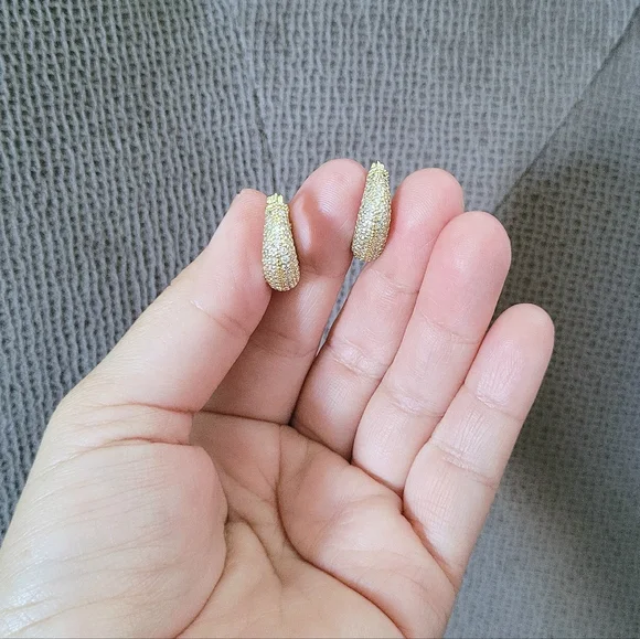 Gemelli👭 Chunky Gold💛 "Macie" Hoop Earrings - NWT - Picture 15 of 16